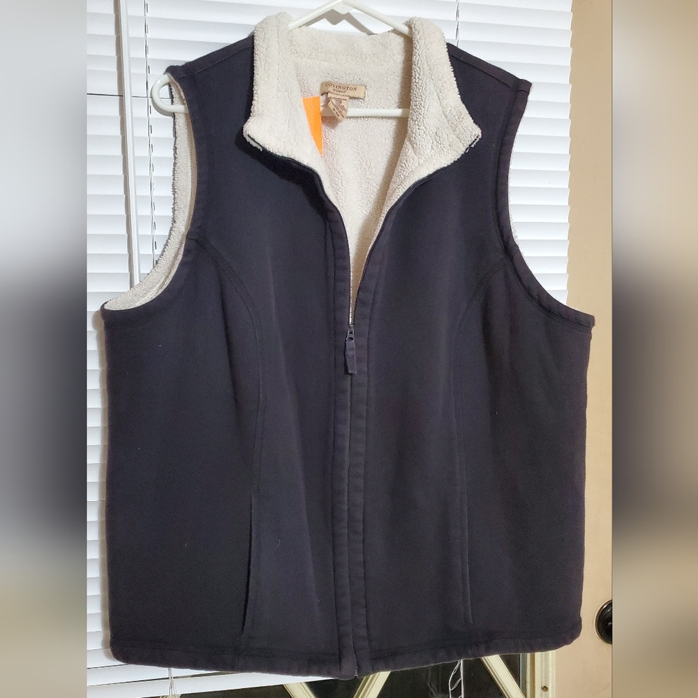 Covington Women's Plus Size Cream/black Vest 20-22w